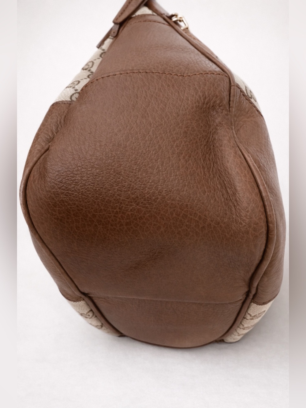Designer Set:
Jimmy Choo Cinch L Bucket Bag + Gucci GG Monogram Hobo size M - Picture 16 of 17